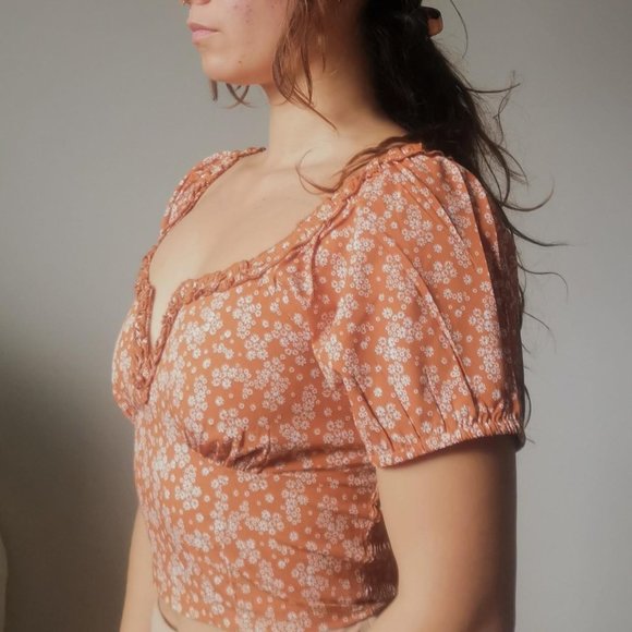 ✨Vintage Peasant Top✨ - Picture 3 of 4